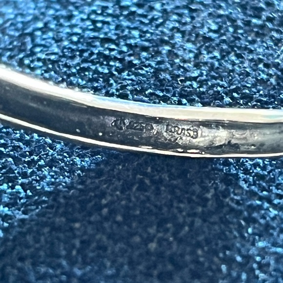 Veronica Diné Navajo Butterfly
Cuff Bracelet - Picture 13 of 16